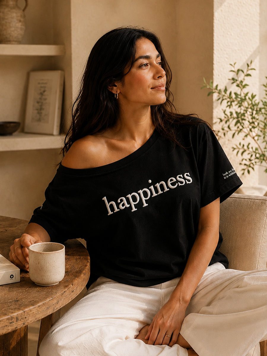 HAPPINESS SLASH TEE MIDNIGHT BLACK