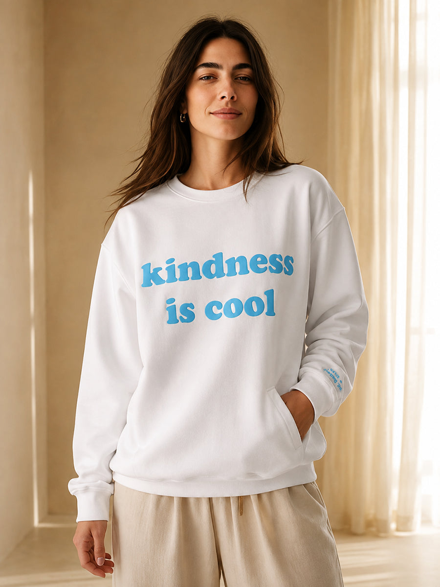 KINDNESS IS COOL SWEATSHIRT SNOW WHITE