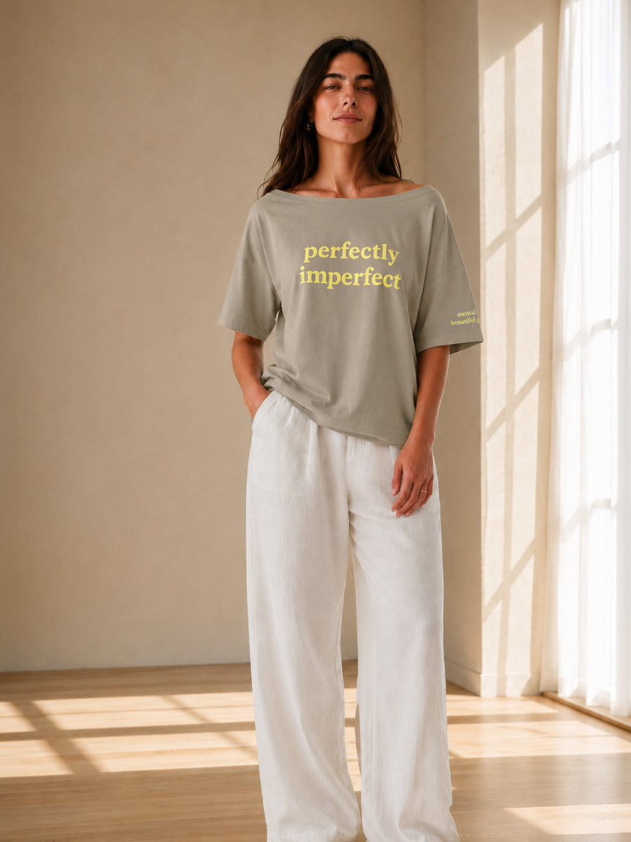 PERFECTLY IMPERFECT SLASH TEE QUIET STONE GREY