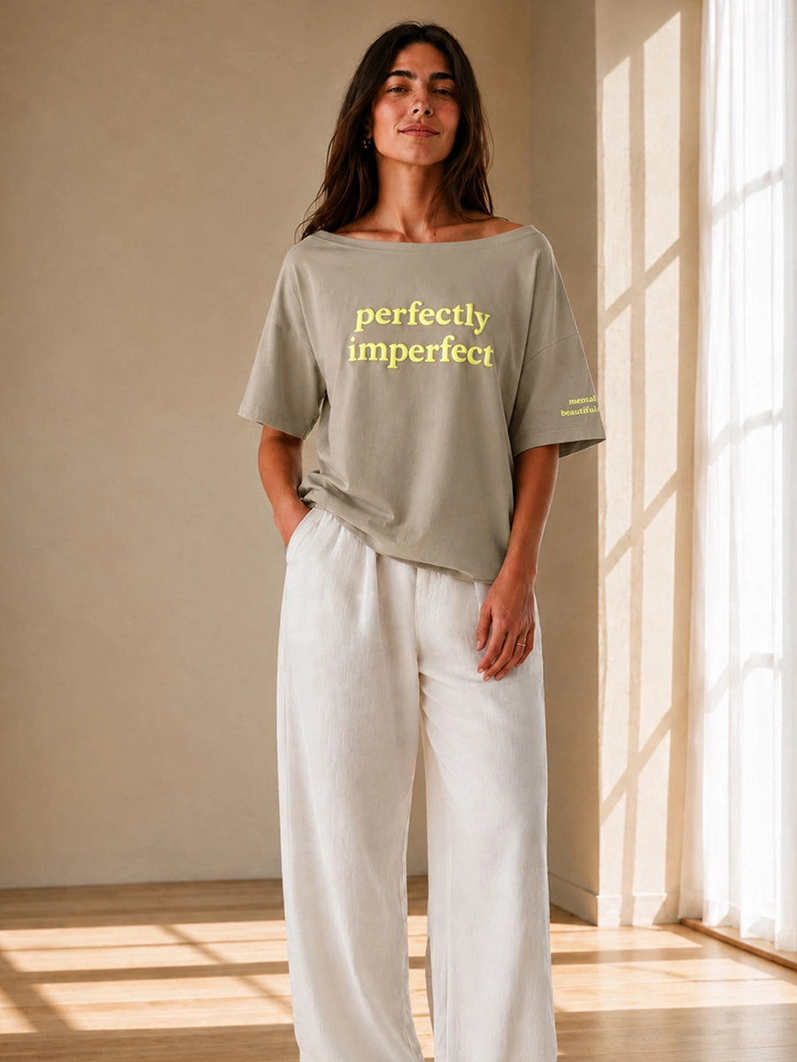 PERFECTLY IMPERFECT SLASH TEE QUIET STONE GREY