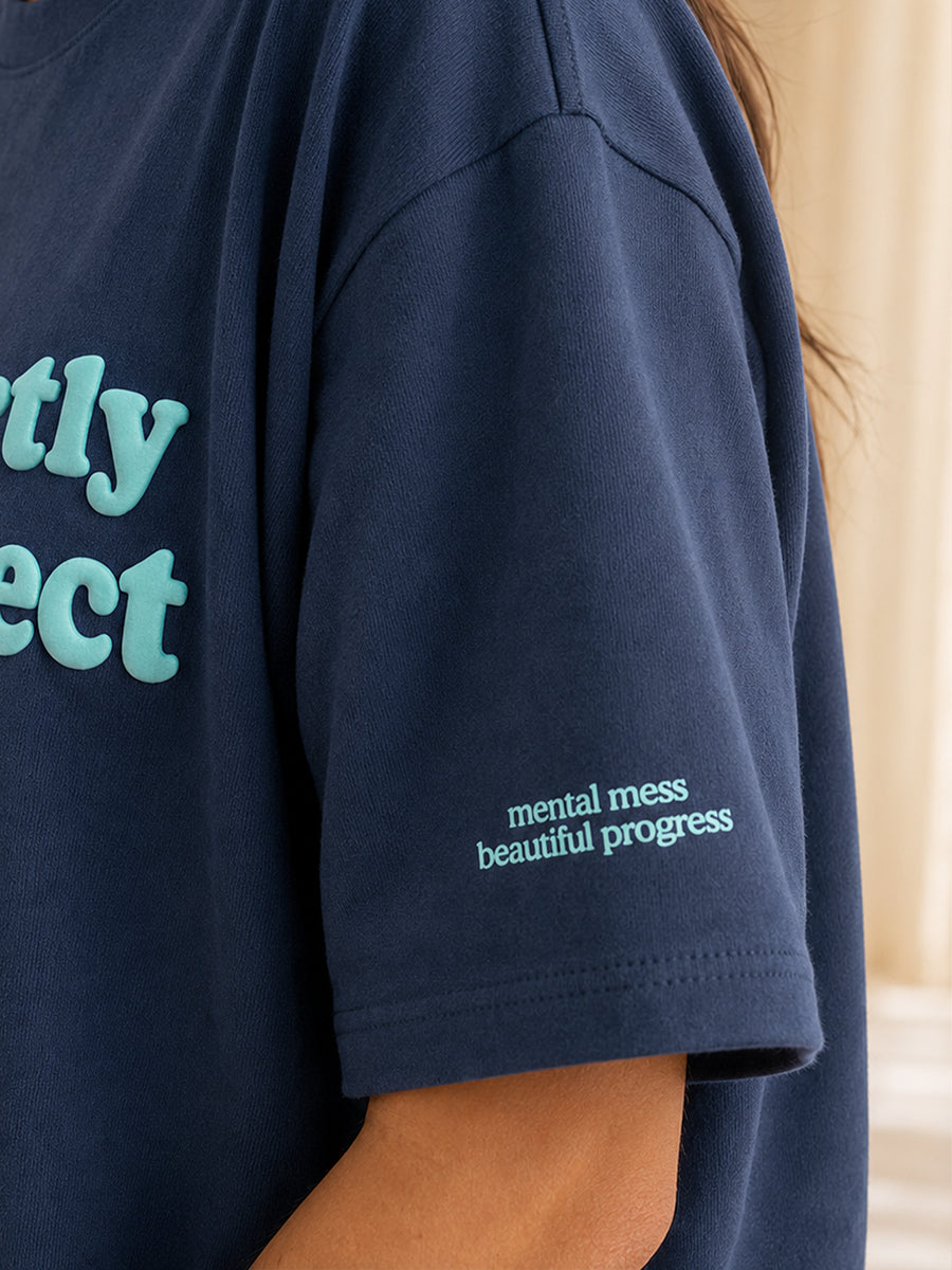 PERFECTLY IMPERFECT TEE DEEP OCEAN