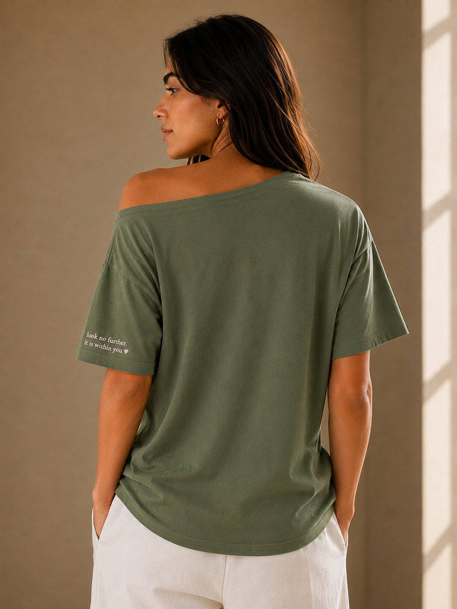 HAPPINESS SLASH TEE SAGE GREEN
